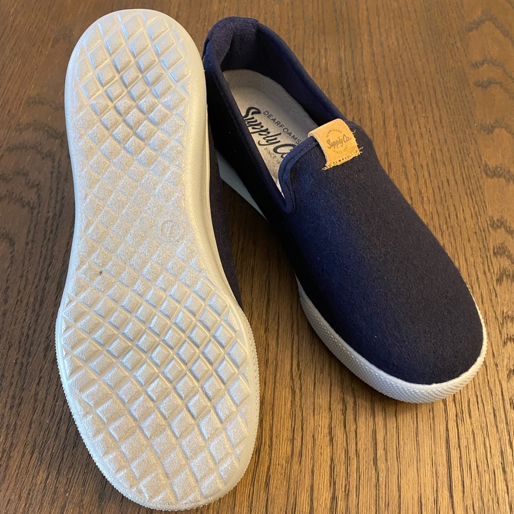 Dearfoam hard bottomed slippers